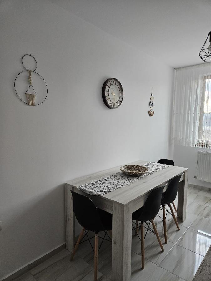 Tei Residence Piatra Neamţ Eksteriør billede